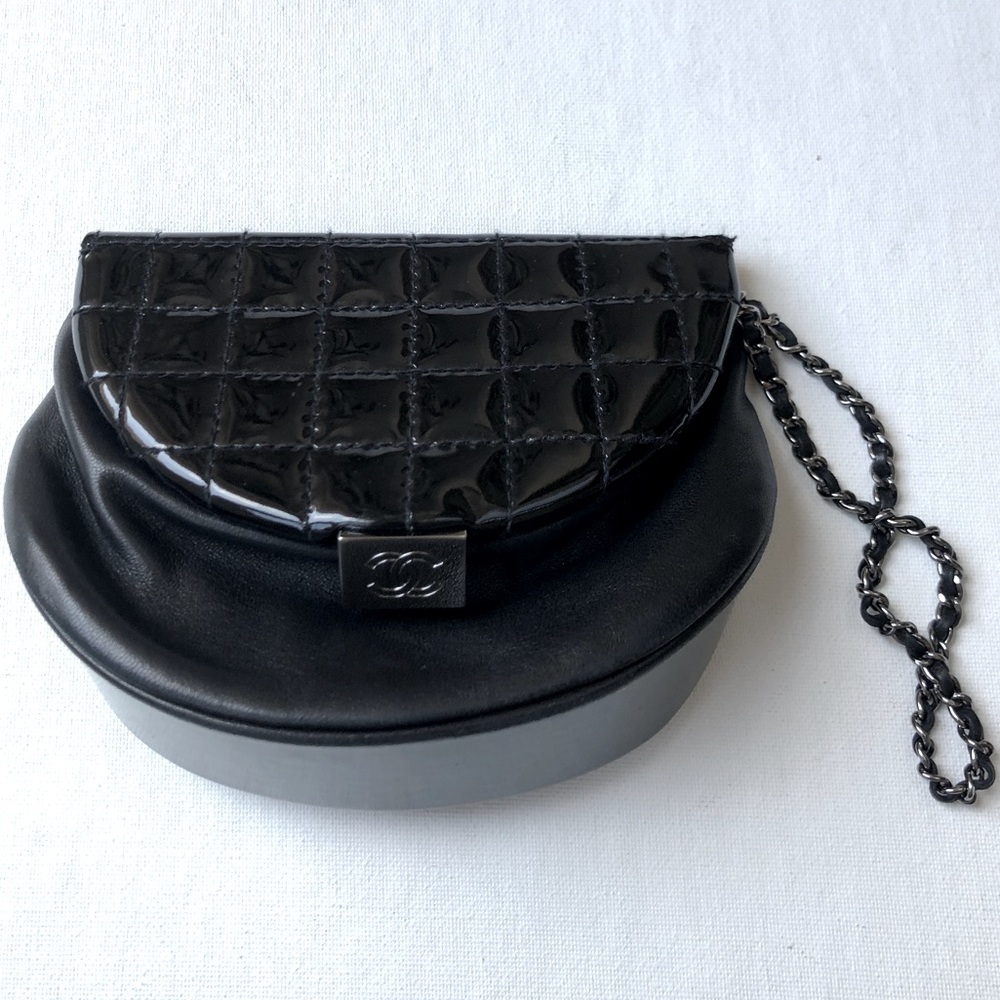 Chanel black patent leather and lambskin quilted chocolate mini clutch handbag